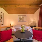 Primula Penthouse *