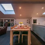Primula Penthouse