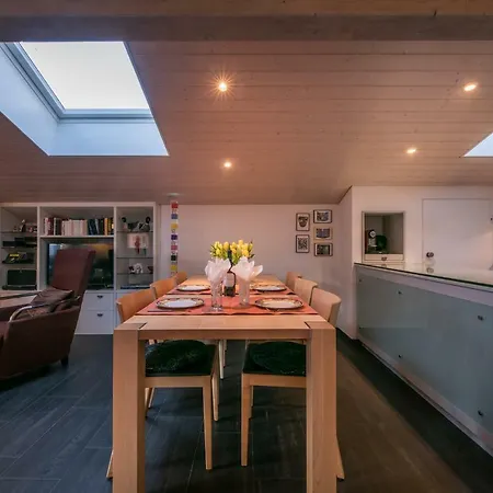 Primula Penthouse